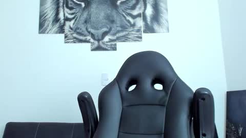 Eli online show from October 8, 1:03 am