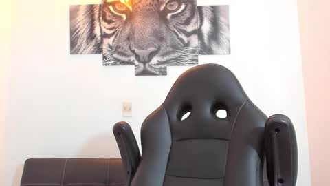 Eli online show from January 16, 1:37 pm