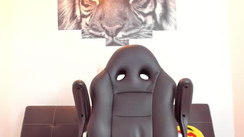 Eli online show from February 28, 12:00 am