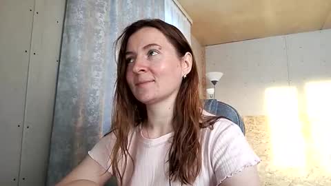 Snapshot of humpygrey chatting on November 21, 9:52 am HumpyGrey online show from November 21, 9:52 am