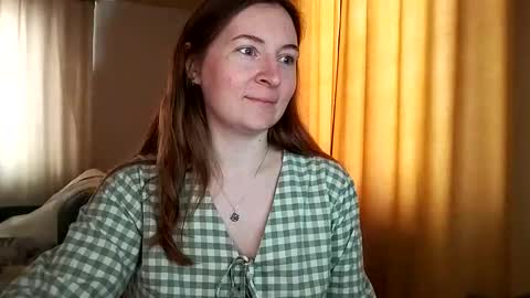 HumpyGrey online show from February 9, 6:28 am