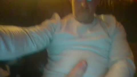 Snapshot of hung69foryou chatting on January 29, 11:25 pm hung69foryou online show from January 29, 11:25 pm