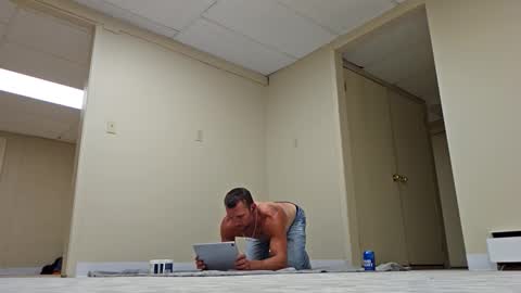 Snapshot of hunganhorny88 chatting on May 5, 4:53 am hunganhorny88 online show from May 5, 4:53 am