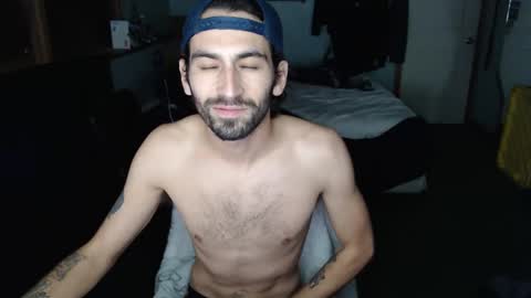 Snapshot of hungbidad666 chatting on December 2, 1:25 am FootLover online show from December 2, 1:25 am