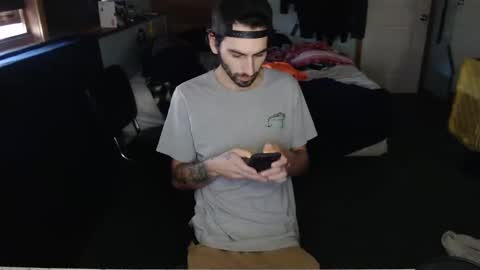 Snapshot of hungbidad666 chatting on December 2, 1:35 pm FootLover online show from December 2, 1:35 pm