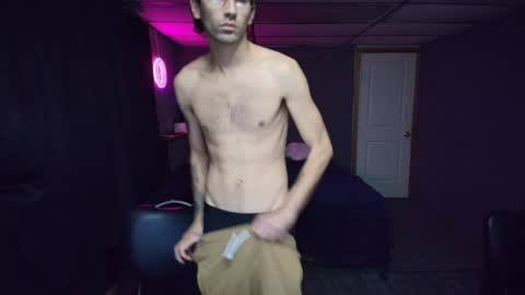 Snapshot of hungbidad666 chatting on December 6, 9:35 pm FootLover online show from December 6, 9:35 pm