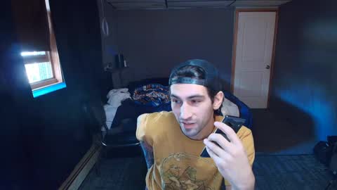 Snapshot of hungbidad666 chatting on December 8, 3:56 pm FootLover online show from December 8, 3:56 pm