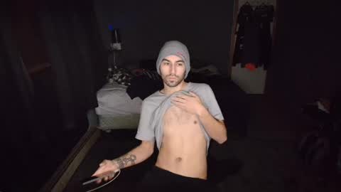 Snapshot of hungbidad666 chatting on December 15, 12:38 pm FootLover online show from December 15, 12:38 pm