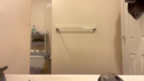 hungbwc99999 online show from March 17, 2:05 am