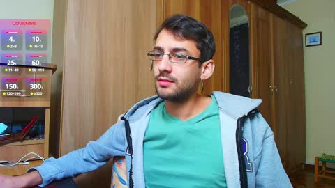 Eddy online show from December 11, 9:23 pm