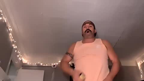 hungitalian40 online show from November 10, 12:09 am