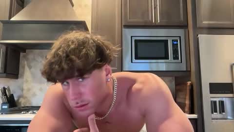 hungkingg22 online show from February 15, 4:58 pm