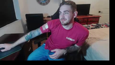 Snapshot of hungmtnman2256 chatting on March 4, 3:12 am hungmtnman2256 online show from March 4, 3:12 am