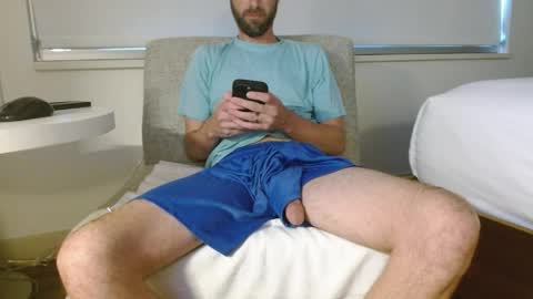Snapshot of hungslim8inch chatting on May 14, 11:33 pm King Hungslim online show from May 14, 11:33 pm
