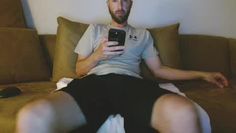 Snapshot of hungslim8inch chatting on June 8, 1:28 am King Hungslim online show from June 8, 1:28 am