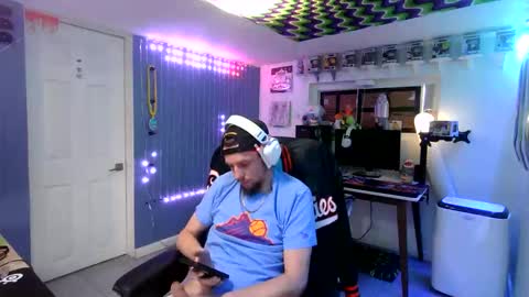 hungtxcock92 online show from March 11, 11:22 pm