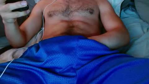 Snapshot of hungviper1 chatting on April 12, 5:23 am Hungviper online show from April 12, 5:23 am