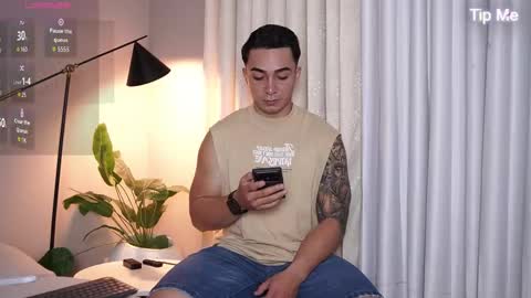 hunk_ryan online show from October 30, 9:44 am