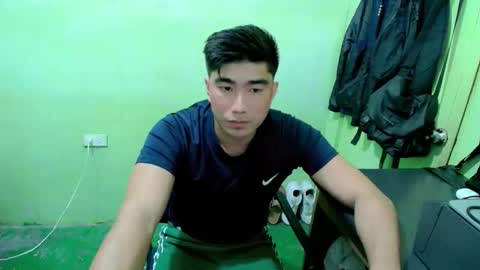 Snapshot of hunkfireman chatting on April 26, 1:25 am ADAM online show from April 26, 1:25 am