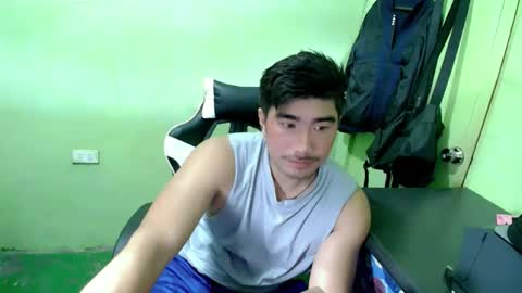 Snapshot of hunkfireman chatting on May 15, 11:34 pm ADAM online show from May 15, 11:34 pm