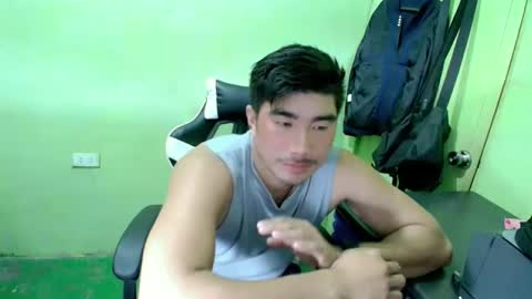 Snapshot of hunkfireman chatting on May 15, 11:56 pm ADAM online show from May 15, 11:56 pm