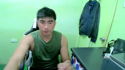 Snapshot of hunkfireman chatting on May 22, 12:51 am ADAM online show from May 22, 12:51 am