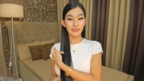 hunkhomerontop online show from December 3, 9:29 am