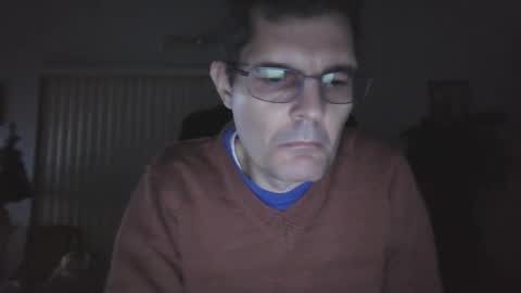 hunkmasclefad458 online show from December 4, 4:10 am