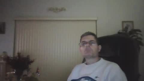 hunkmasclefad458 online show from April 2, 5:16 am