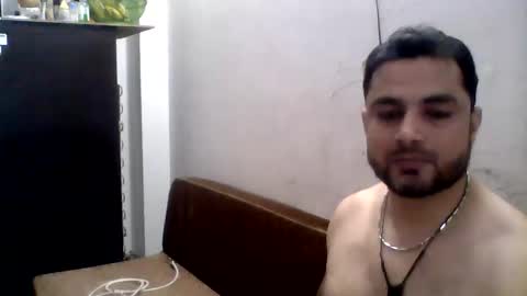 Snapshot of hunkster102 chatting on May 1, 3:05 pm hunkster102 online show from May 1, 3:05 pm