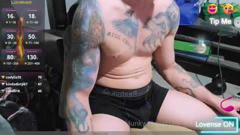 Wh8teboi online show from March 16, 5:44 am