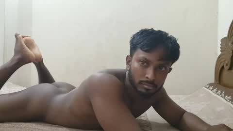 Snapshot of hunky_ariyaan chatting on April 19, 6:21 pm Hunky Ariyaan online show from April 19, 6:21 pm