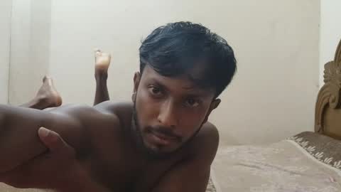 Snapshot of hunky_ariyaan chatting on May 2, 5:51 pm Hunky Ariyaan online show from May 2, 5:51 pm