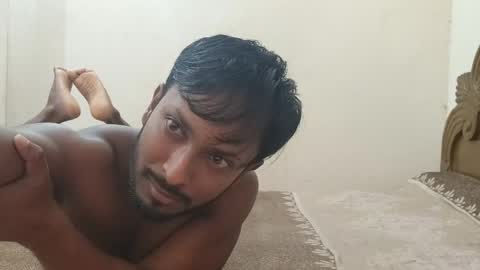 Snapshot of hunky_ariyaan chatting on May 7, 6:30 am Hunky Ariyaan online show from May 7, 6:30 am