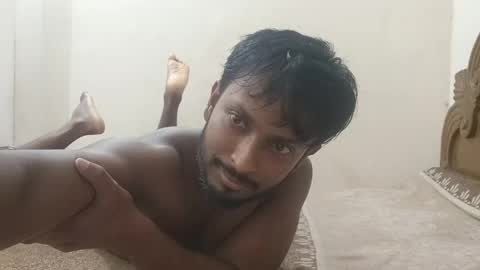 Snapshot of hunky_ariyaan chatting on May 10, 2:22 pm Hunky Ariyaan online show from May 10, 2:22 pm