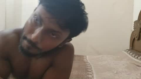 Snapshot of hunky_ariyaan chatting on May 11, 5:10 pm Hunky Ariyaan online show from May 11, 5:10 pm