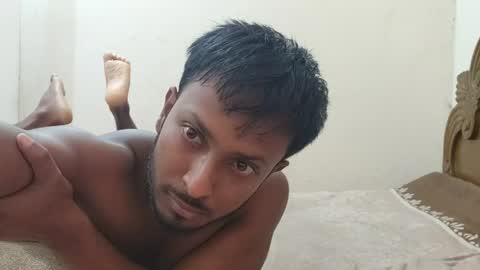 Snapshot of hunky_ariyaan chatting on May 15, 5:58 am Hunky Ariyaan online show from May 15, 5:58 am