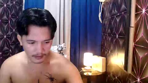 hunkylloyd online show from December 14, 2:45 am