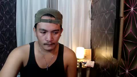 hunkylloyd online show from December 26, 1:40 am