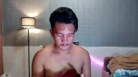 hunkylloyd online show from February 3, 6:22 am