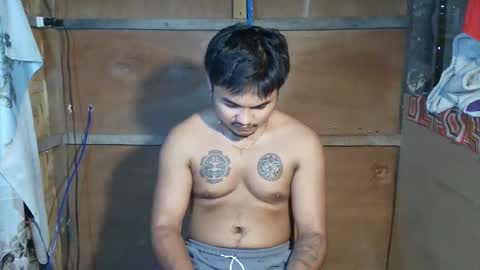 hunkyzeus online show from February 13, 6:53 am