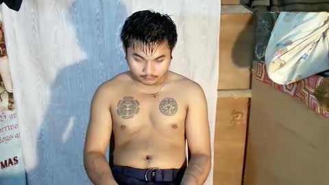 hunkyzeus online show from February 22, 5:30 am