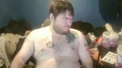 Snapshot of hunter_lust97 chatting on May 1, 12:04 am hunter_lust97 online show from May 1, 12:04 am