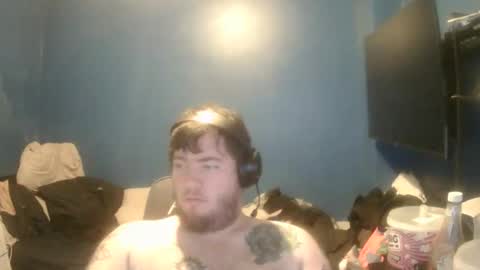 Snapshot of hunter_lust97 chatting on May 1, 10:25 pm hunter_lust97 online show from May 1, 10:25 pm