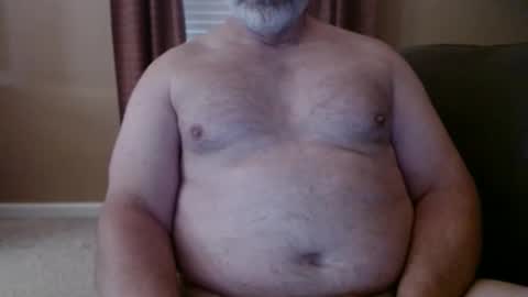 Snapshot of huntermark1 chatting on December 22, 7:10 pm huntermark1 online show from December 22, 7:10 pm