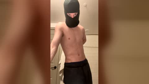 Snapshot of huntersolves chatting on December 22, 9:23 pm huntersolves online show from December 22, 9:23 pm