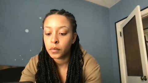 Goddess Hunyy online show from April 5, 8:28 pm