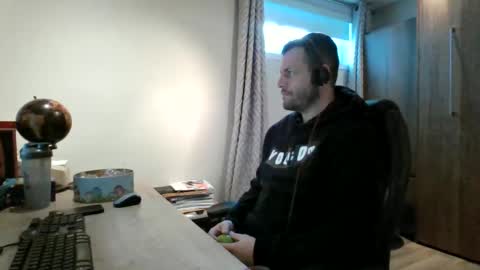 hurley7890 online show from February 12, 4:00 pm