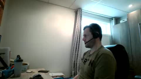 hurley7890 online show from April 14, 2:34 pm