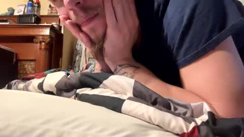 Snapshot of husbandandwife2011 chatting on February 11, 5:40 pm husbandandwife2011 online show from February 11, 5:40 pm